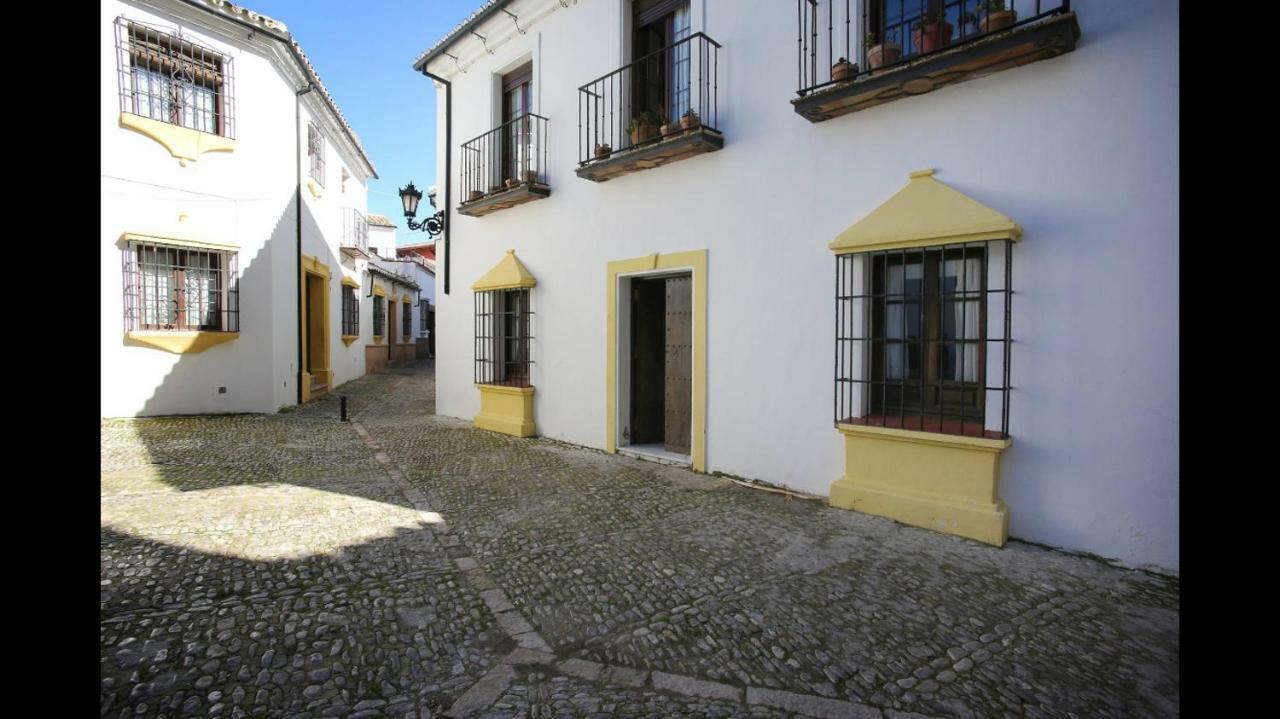 Apartamento con Parking centro historico Ronda Exterior foto